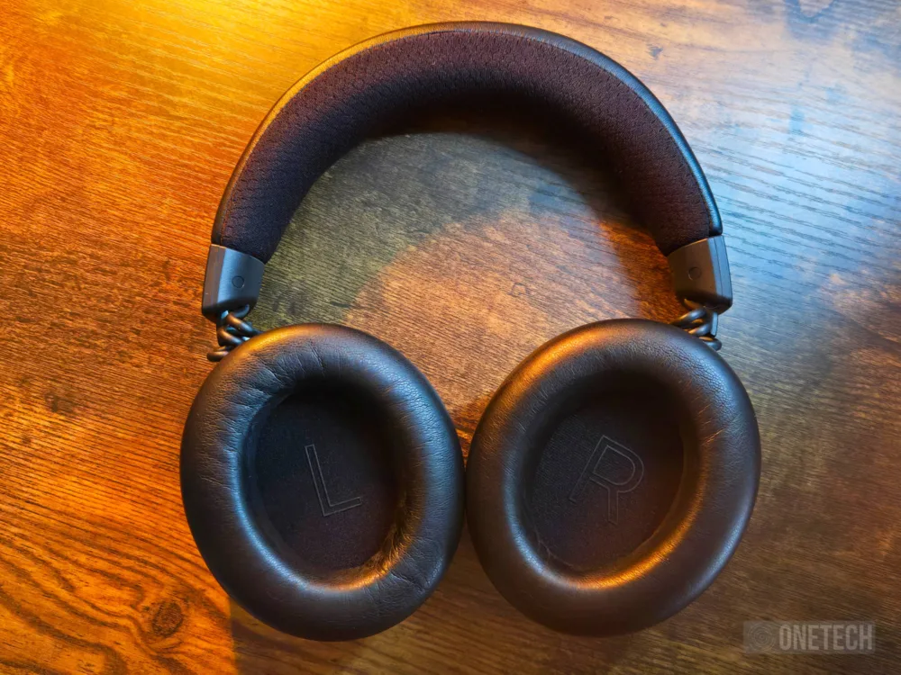 Razer Kraken V4 Pro, calidad que convence y una pantalla OLED para marcar la diferencia - Análisis