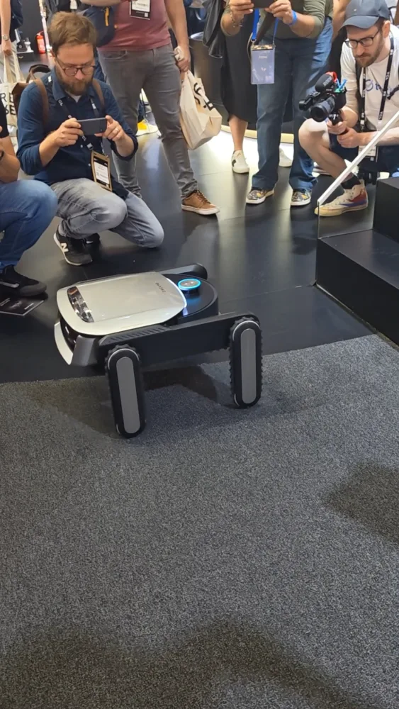 Dreame Cyber X, el robot biónico de Dreame que sube escaleras Dreame Cyber X, el robot biónico de Dreame que sube escaleras