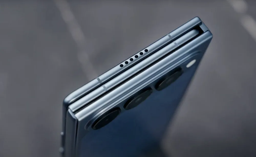 TECNO PHANTOM Ultimate G Fold Concept, así es el primer smartphone plegable tipo G TECNO PHANTOM Ultimate G Fold