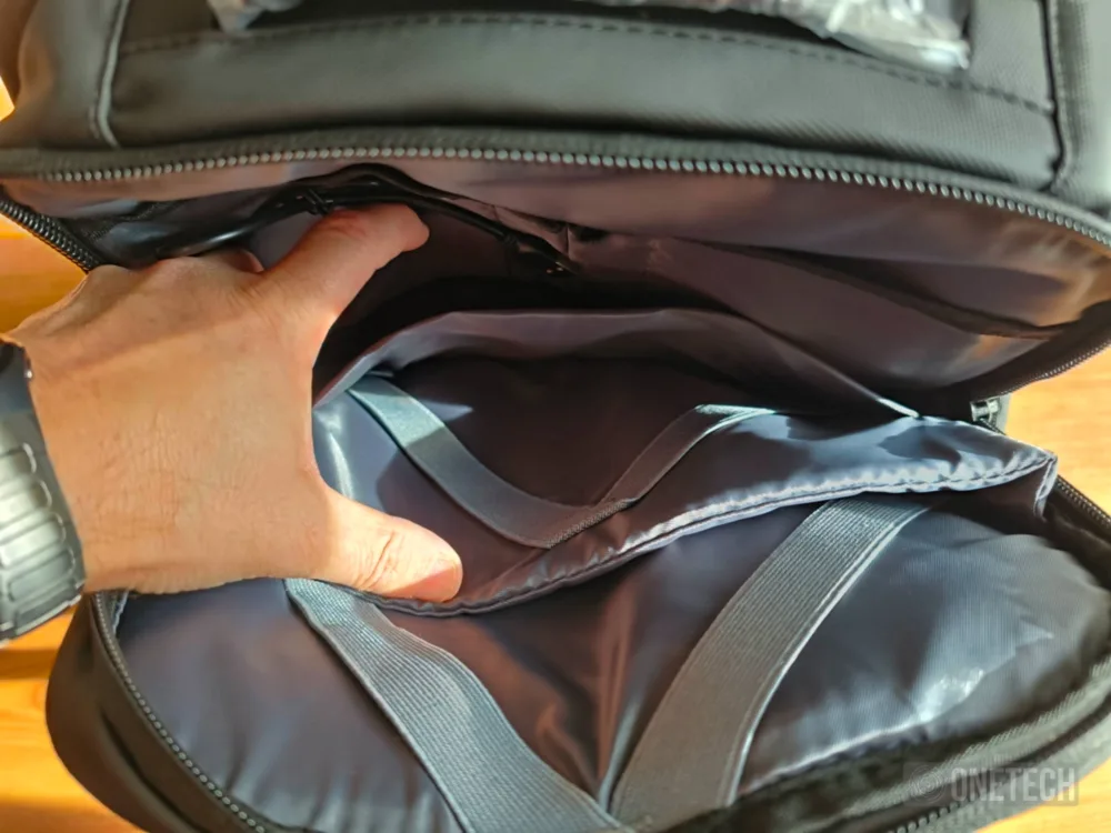 Airback GO, una mochila para nómadas digitales, pero también para el día a día - Análisis