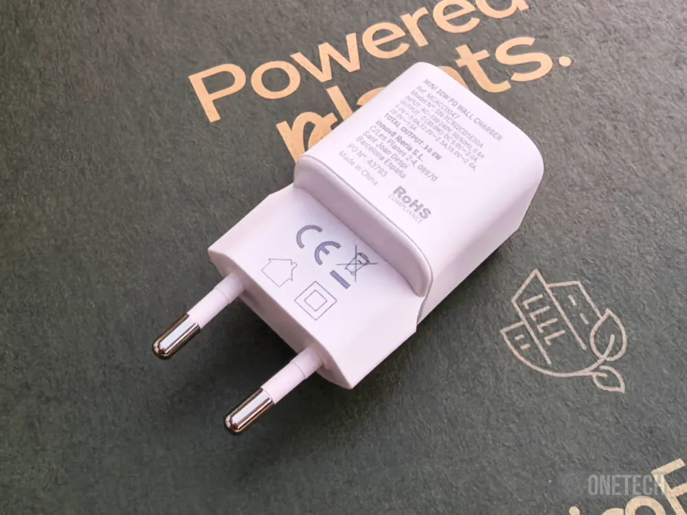 BiooFnix, probamos el cargador "ecofriendly" hecho a partir de semillas de ricino