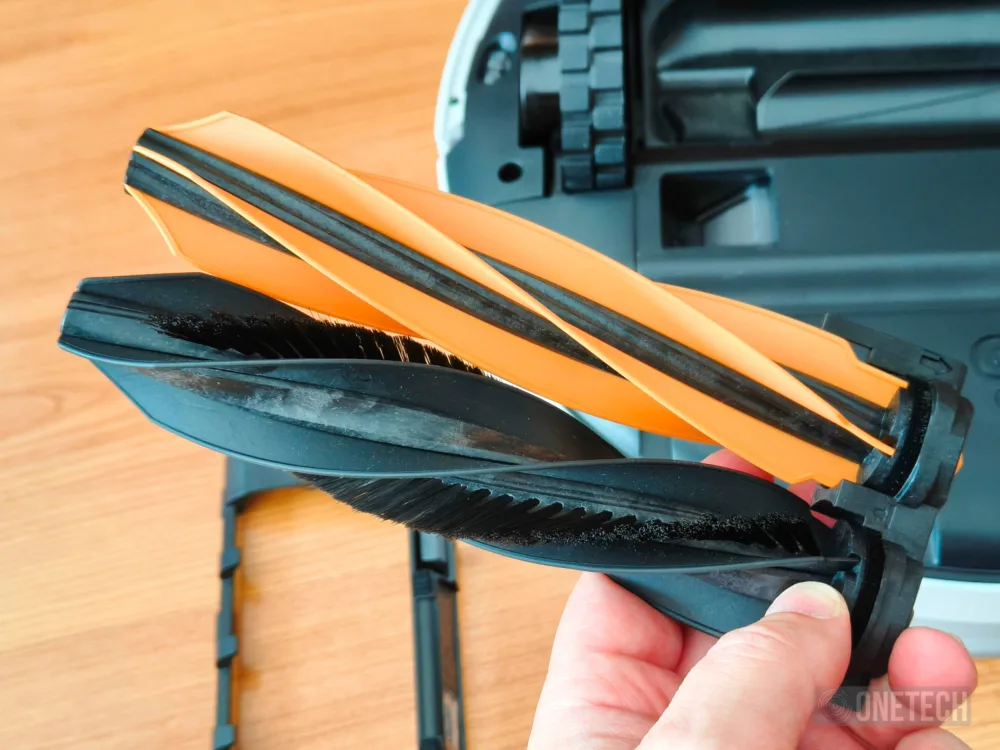 Dreame D20 Pro Plus, un robot aspirador asequible con brazo extensible - Análisis