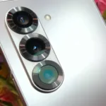 La imagen tiene un atributo ALT vacío; su nombre de archivo es samsung-galaxy-z-fold6_5-998x1000.webp