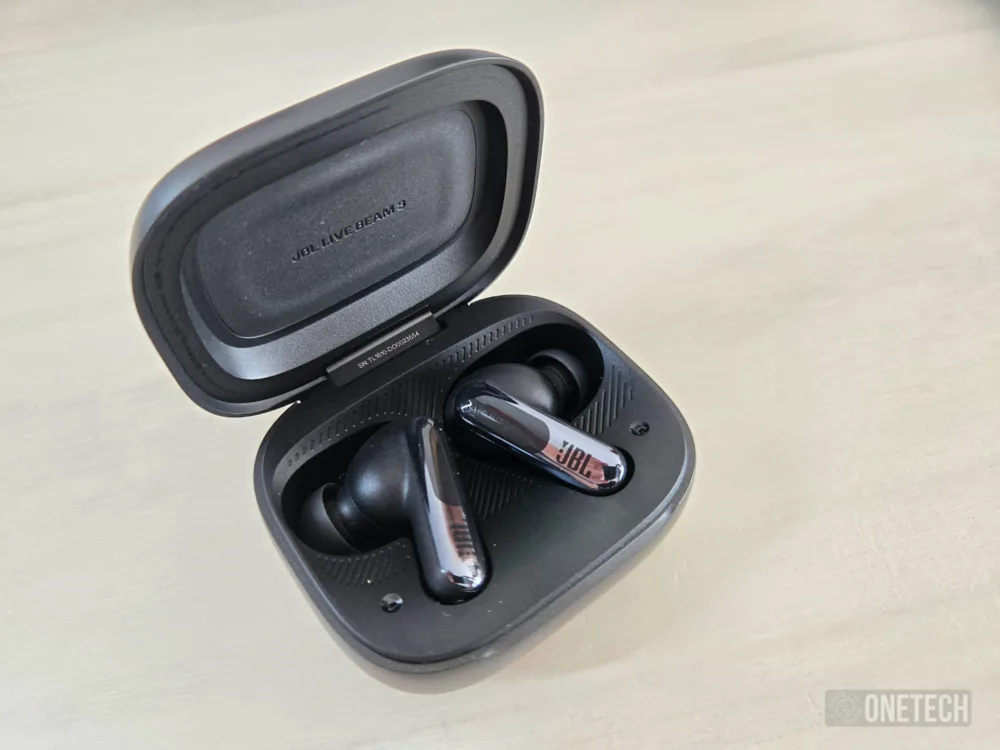 JBL Live Beam 3, cuando el estuche es (casi) tan sorprendente como los auriculares - Análisis