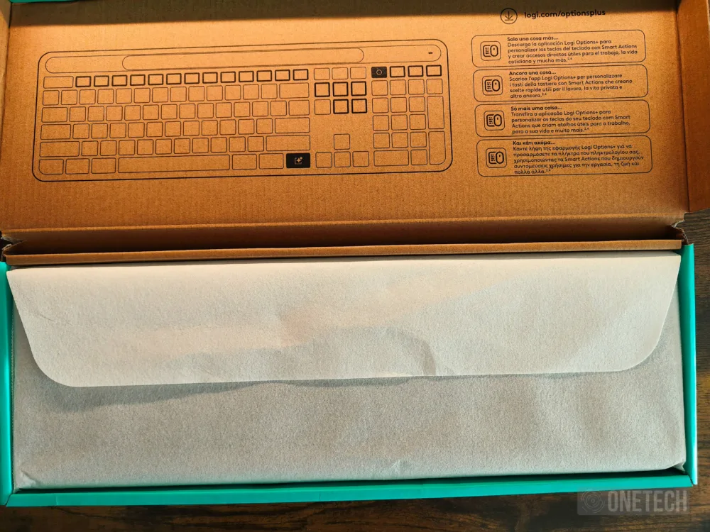 Logitech Signature Slim Solar+ K980, el teclado con IA que jamás tendrás que cargar - Análisis Logitech Signature Slim Solar+ K980, el teclado con IA que jamás tendrás que cargar - Análisis