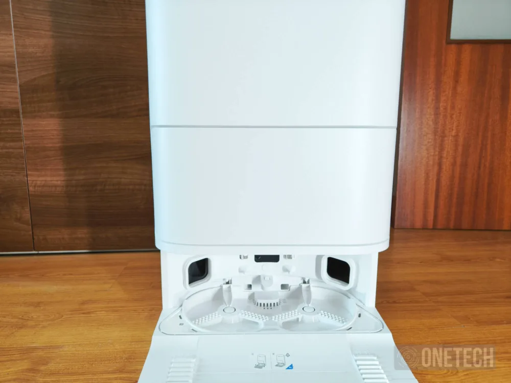 Mova E30 Ultra, una completa aspiradora con base a un precio de derribo - Análisis