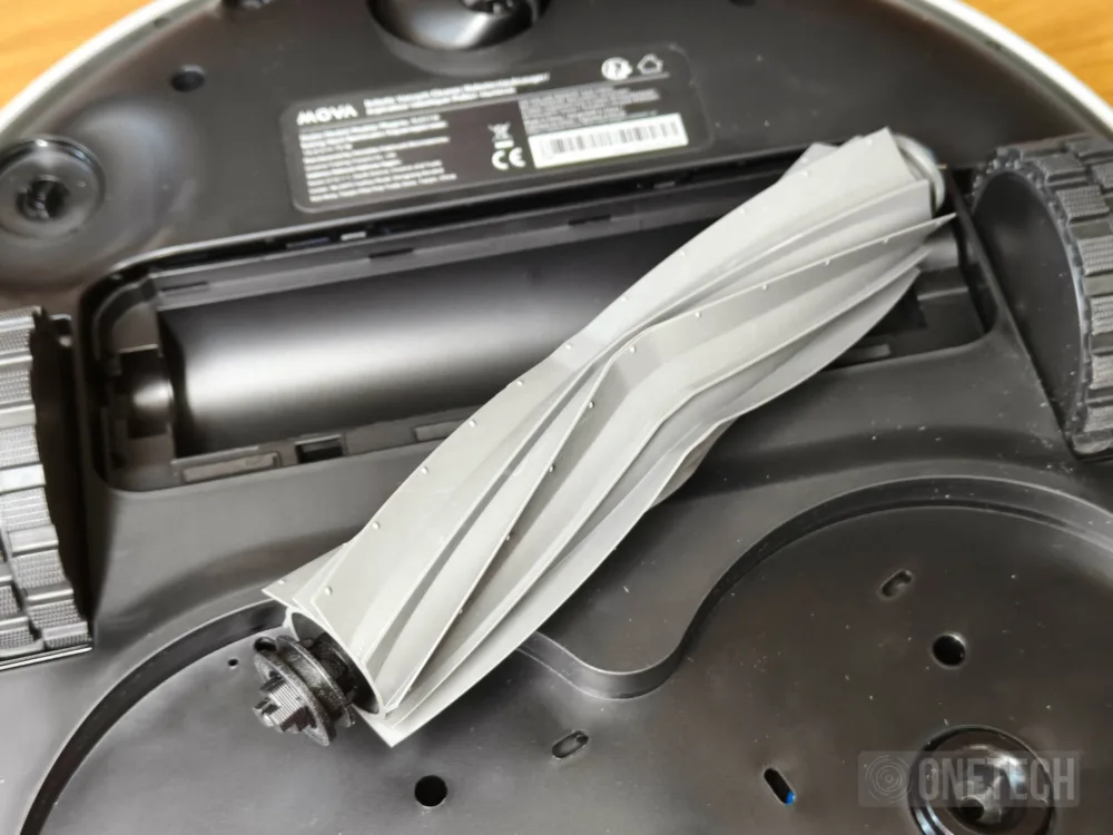 Mova E30 Ultra, una completa aspiradora con base a un precio de derribo - Análisis