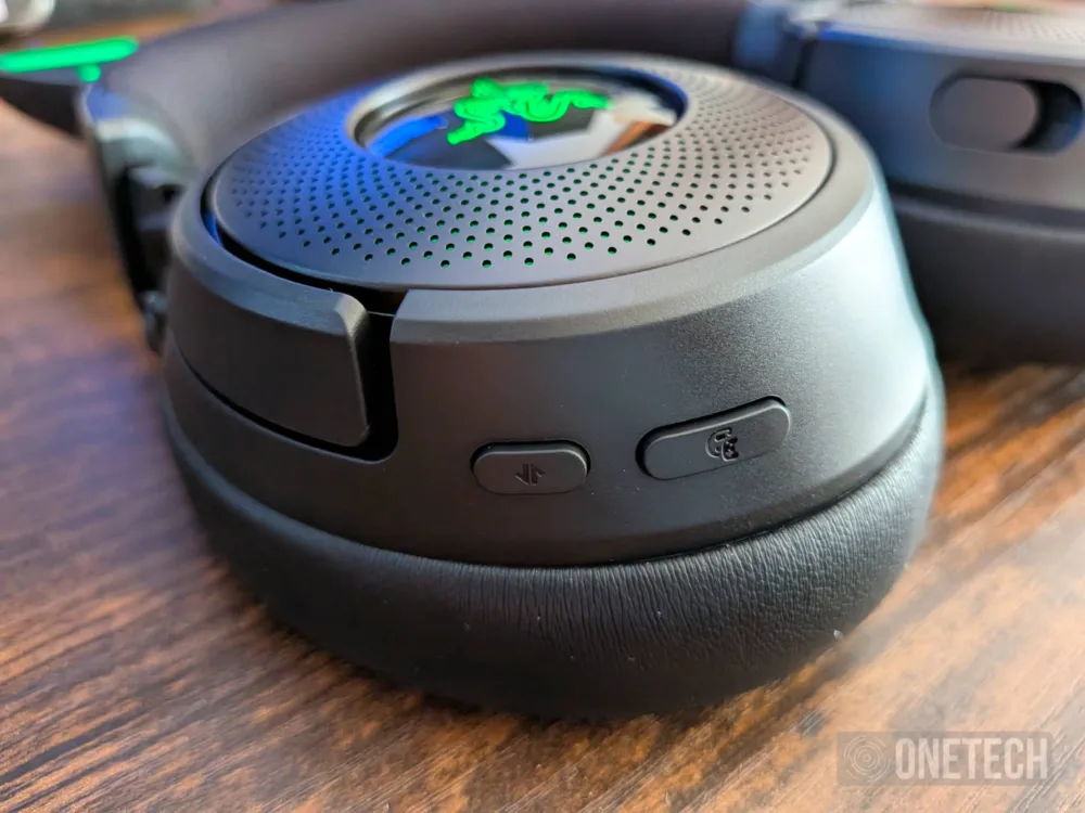 Razer Kraken Kitty V3 Pro, mucho más que solo “orejitas de colores” - Análisis