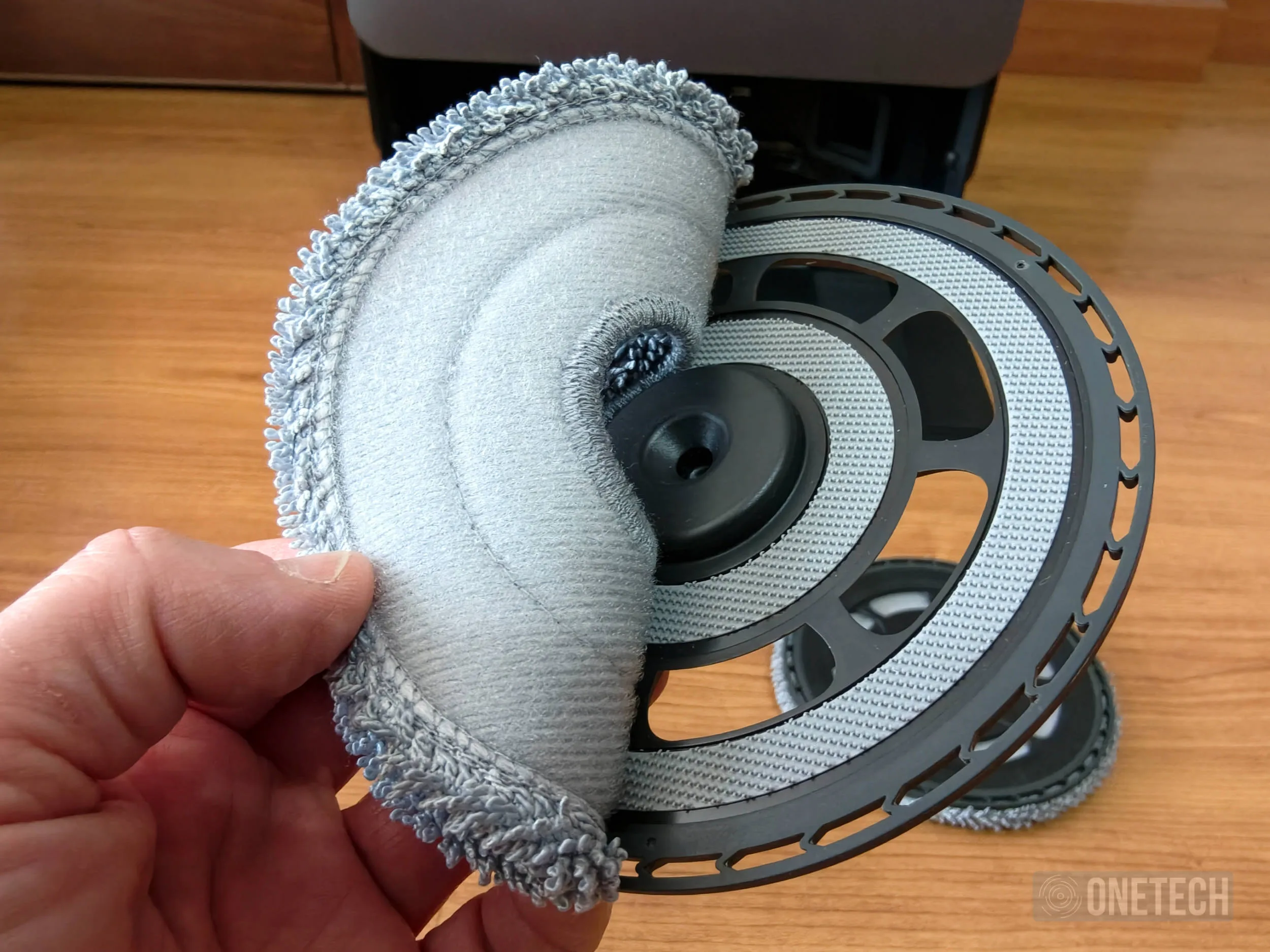 Roborock Saros 20, el robot aspirador que, literalmente, se salta cualquier umbral - Análisis Roborock Saros 20, el robot aspirador que, literalmente, se salta cualquier umbral - Análisis