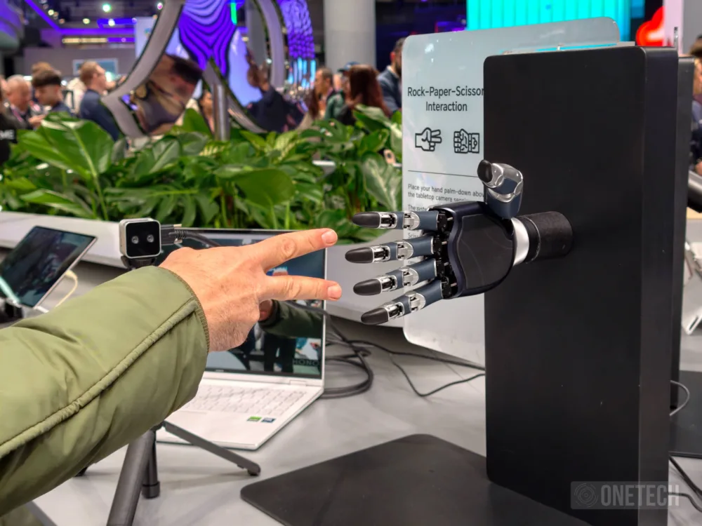 HONOR entra en el mundo de la robótica por la puerta grande en el MWC