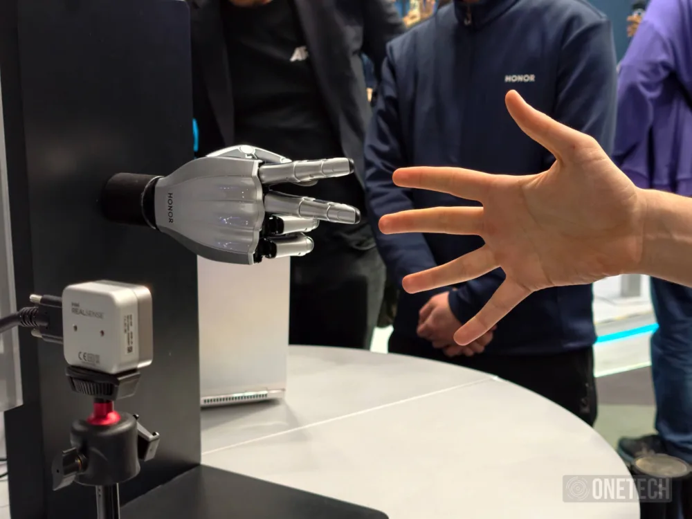 HONOR entra en el mundo de la robótica por la puerta grande en el MWC