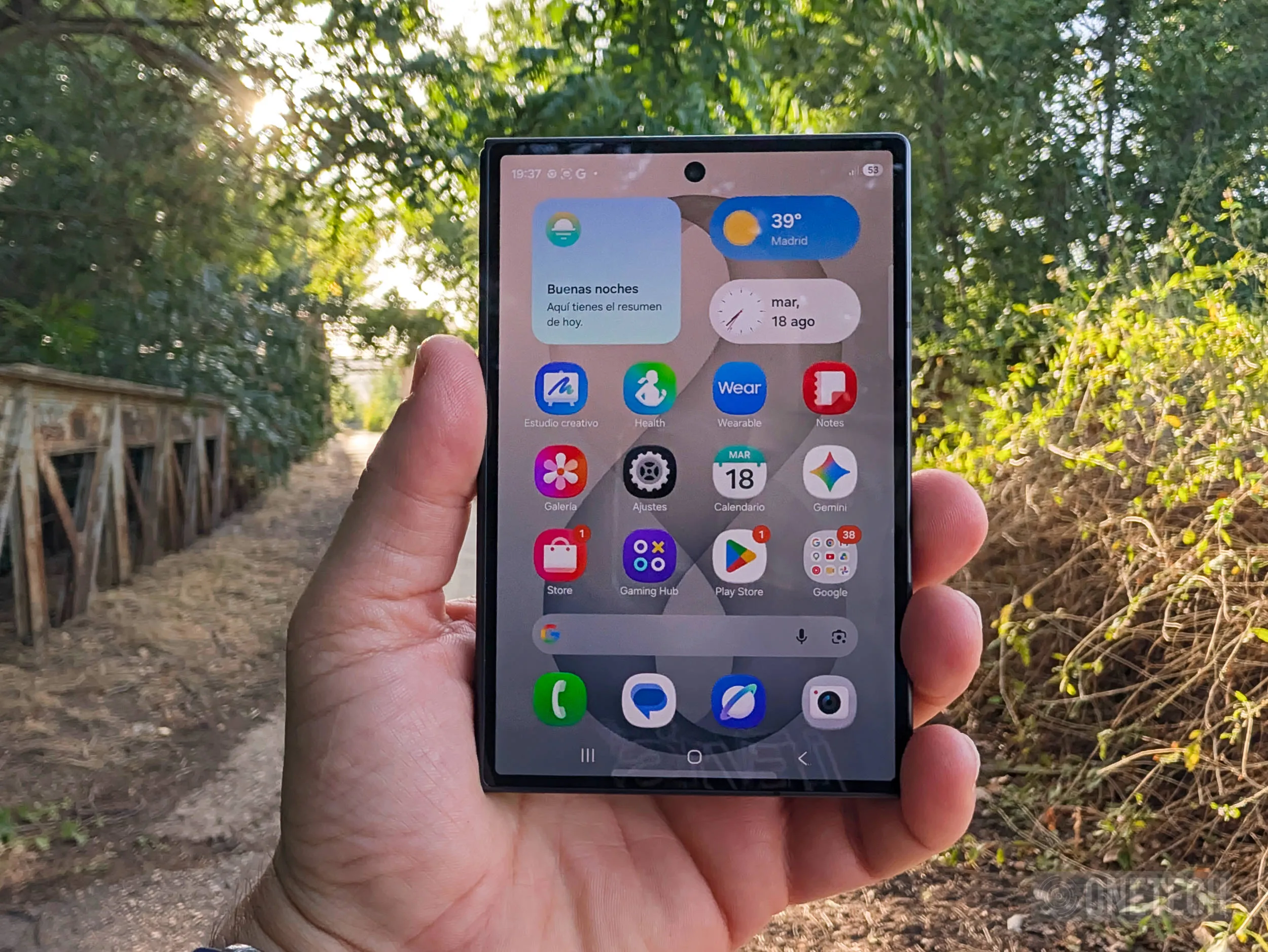 Samsung Galaxy Z Fold8 pantalla externa