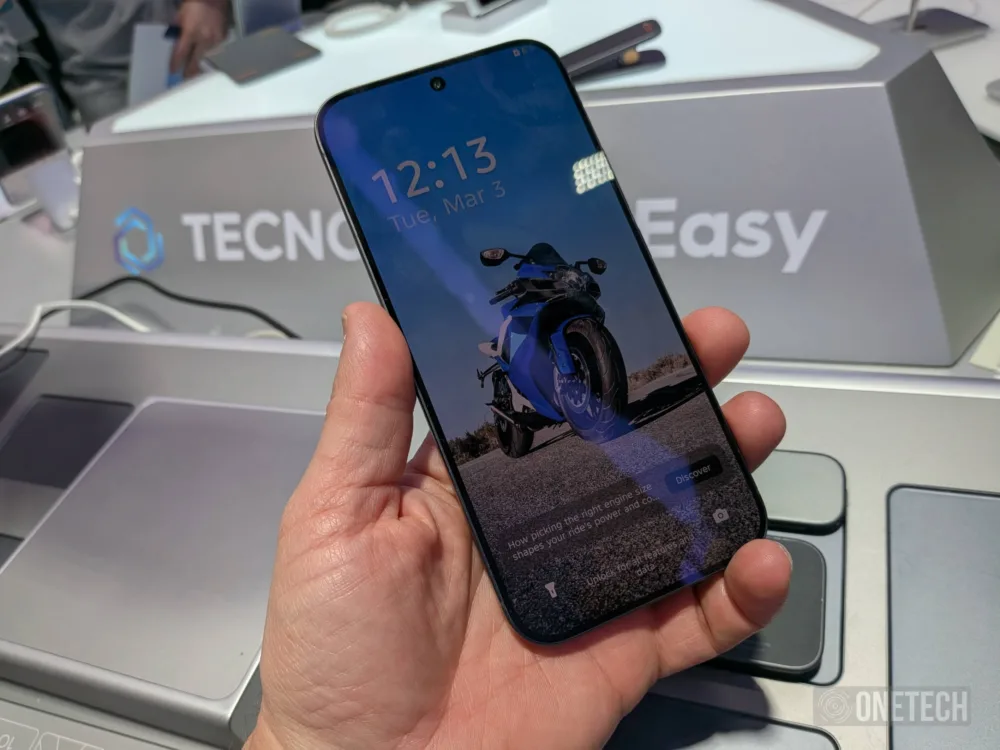 Tecno se lleva todos los focos con su teléfono modular en el MWC 2026