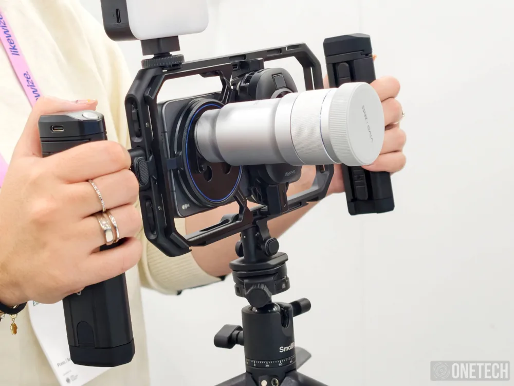 El Vivo X300 Ultra sorprende en el MWC 2026 con un telefoto extender de 400mm y una promesa: vas a oír hablar mucho de él El Vivo X300 Ultra sorprende en el MWC 2026 con un telefoto extender de 400mm y una promesa: vas a oír hablar mucho de él